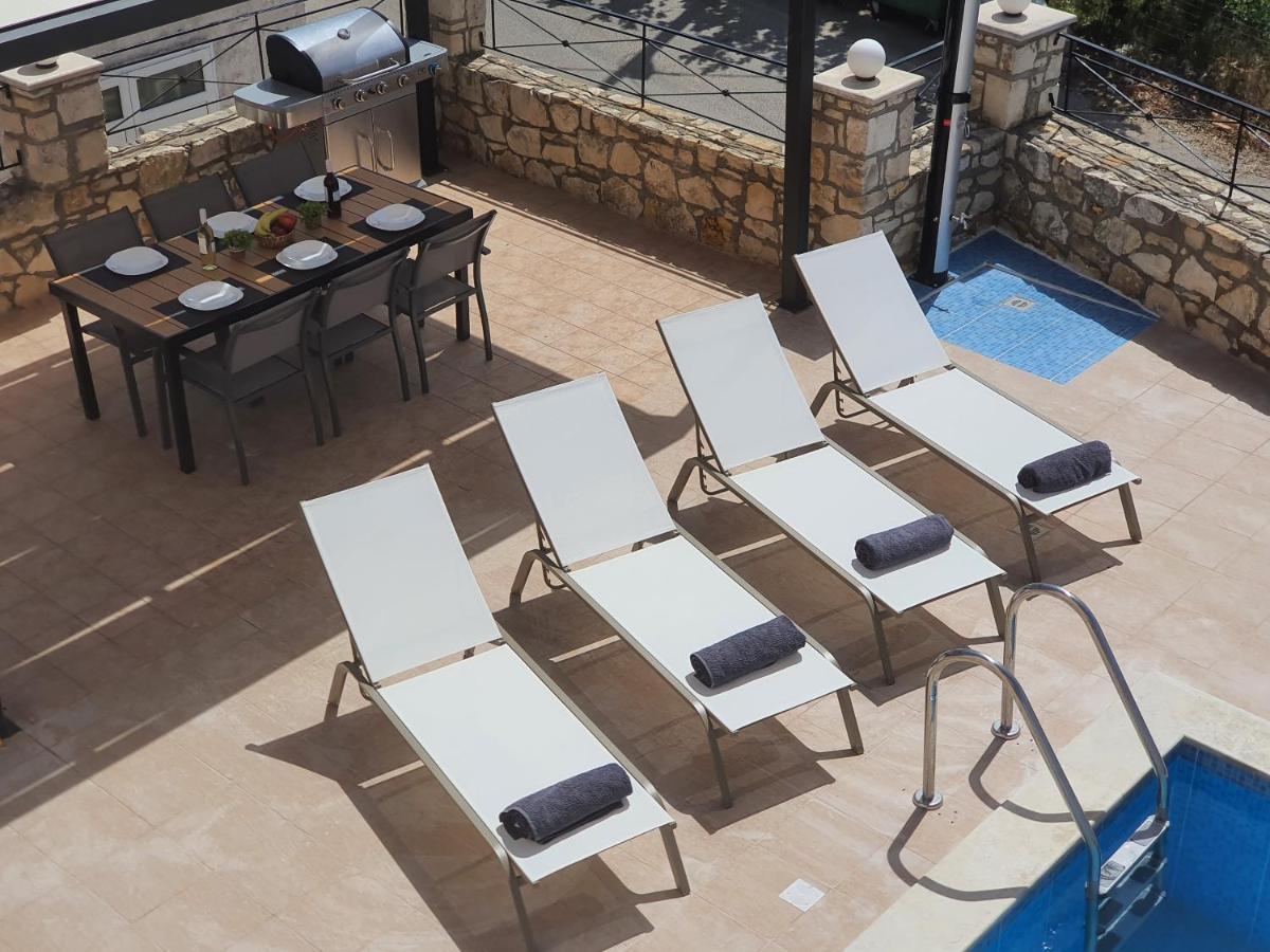 Natural View Villa With Private Pool Skouloufia Екстер'єр фото